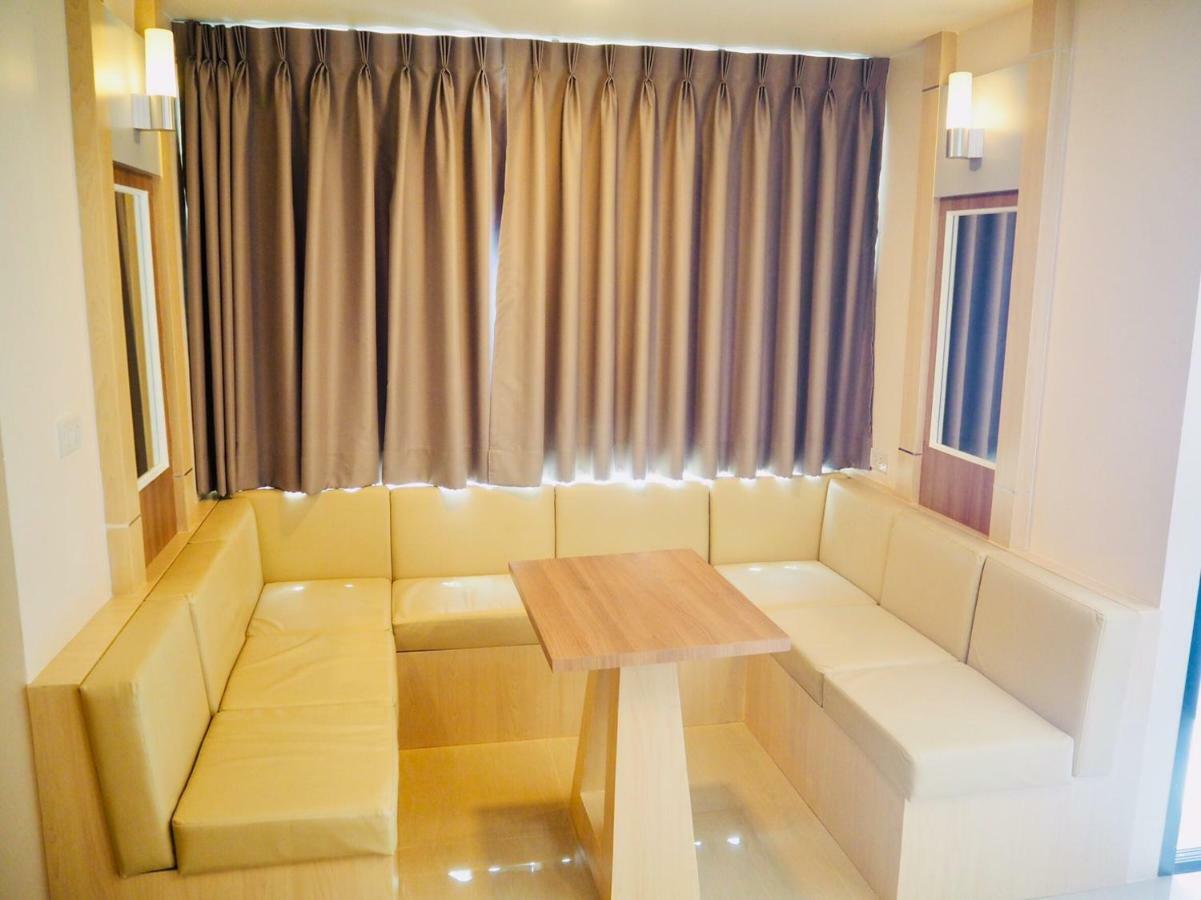 The Chic 101 Hotel Selaphum Екстер'єр фото